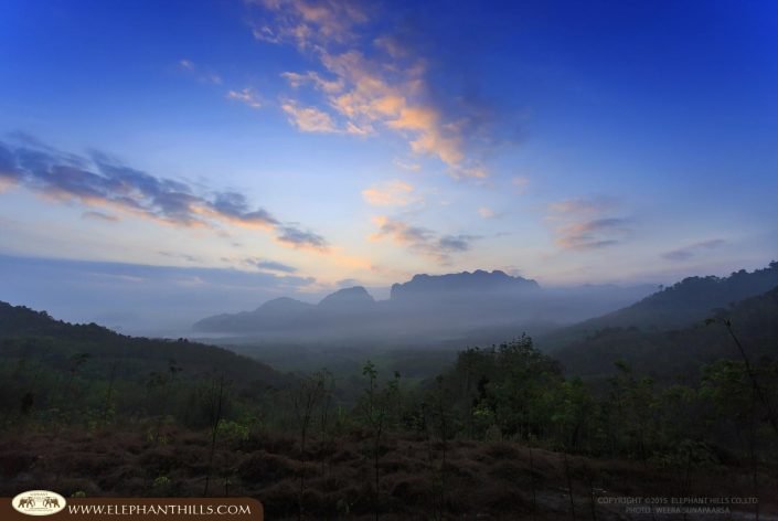 Moutain sky cloud Lake sunsets sky horizon Rainforest Jungle KhaoSokNationalPark ElephantHills